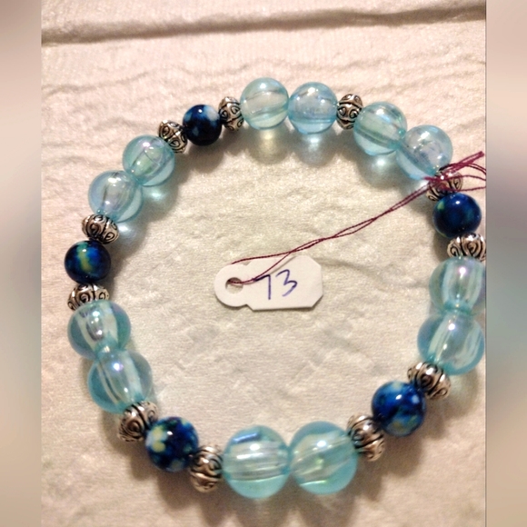 Artemis's Gems custom-made beaded bracelet with silver metal beads - Picture 1 of 4